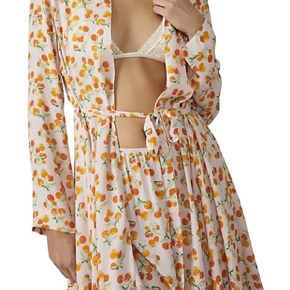 Worth It Grapefruit-Print Robe - Picture 2 of 12